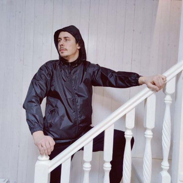 Ветровка/ куртка спортивная водоотталкивающая Superdry с потайным капюшоном