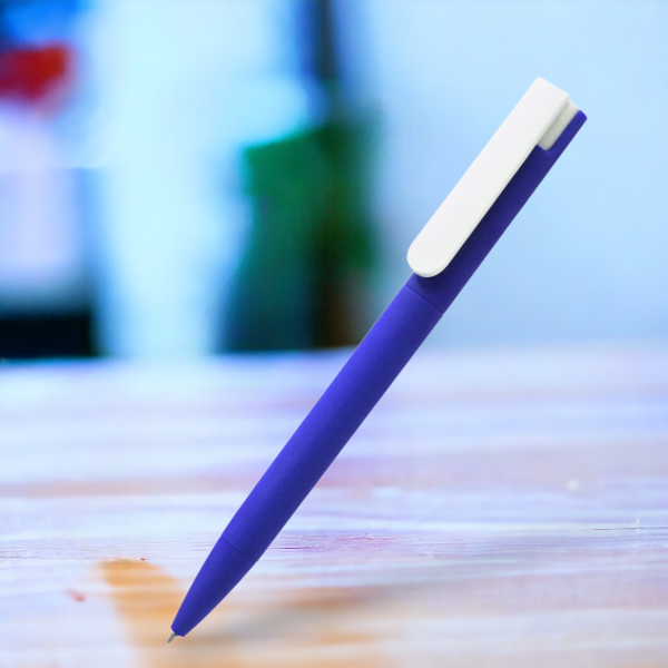 Ручка пластиковая Mira Soft софт-тач / Стильная и эргономичная с нажимным механизмом