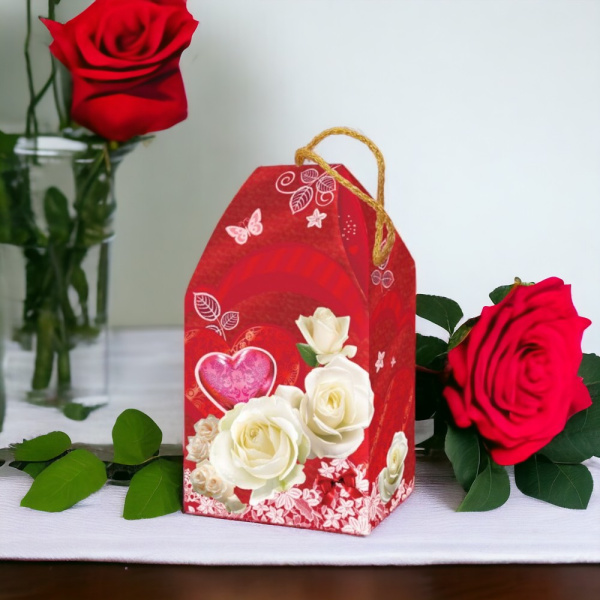 Праздничная упаковка "SWEET LOVE", картон, вместимость 0.4 кг, мультиколор / Яркая и привлекательная упаковка для создания праздничного настроения