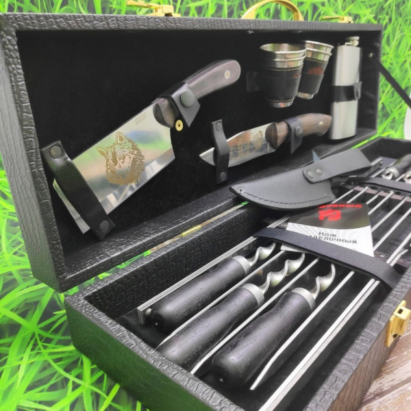 Набор для шашлыка и гриля в чемодане Царский №9.1 Кизляр России, 14 предметов