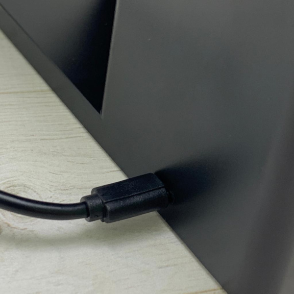 Гибкая настольная лампа - органайзер канцелярский Stark с функцией беспроводной зарядки для смартфона