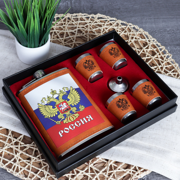 Набор в подарочной коробке Фляжка 180 мл Россия + 4 стопки 30 мл,воронка / FL-212 /уп 60/