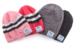 Шапка с Bluetooth наушниками