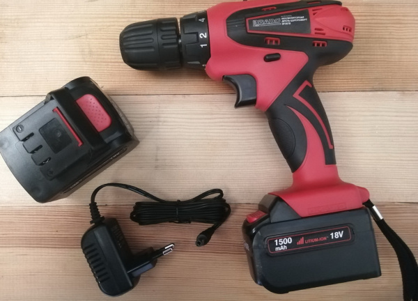 Аккумуляторная дрель-шуруповёрт BRADO DF357B (Li-ion, 18В, 2 акк., 1,5 А/ч, быстр. зарядка, кейс)