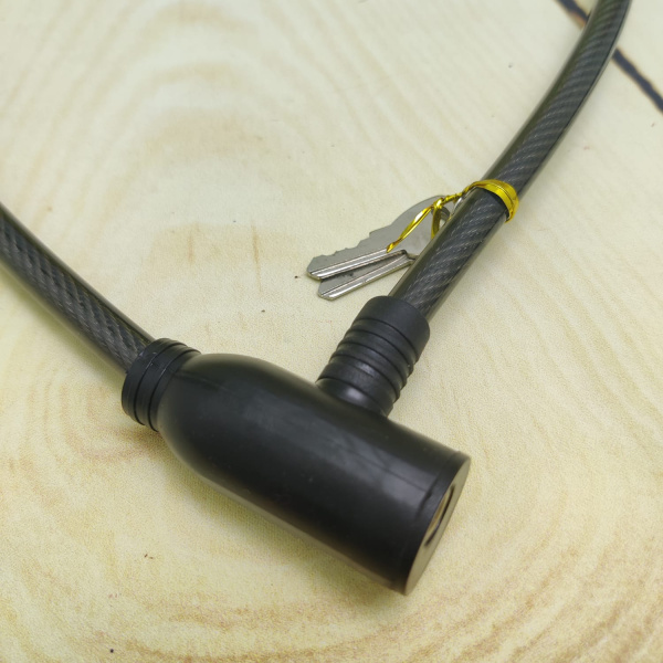 Замок велосипедный (универсальный), стальной трос (80х1см) +2 ключа Черный