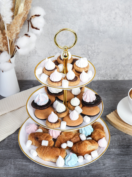 Ваза для капкейков 3-х ярусная 15/20/25 Круг белая золотой обод / D-1245 /уп 65/ Пластик/739575