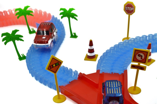 Гоночный трек Magic Tracks Mega Set