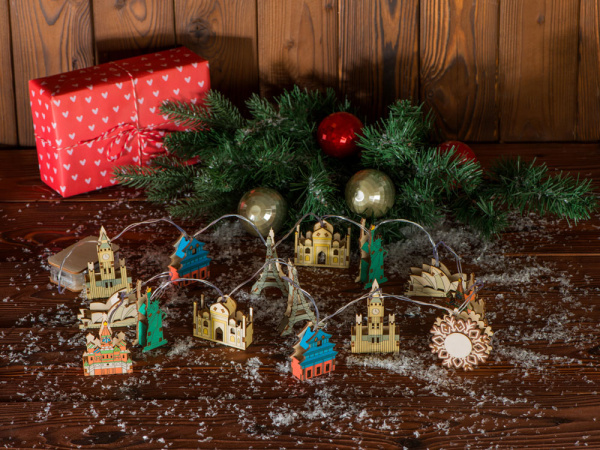 Ёлочная гирлянда с лампами в подарочной коробке «Достопримечательности мира», Цвет разноцветный