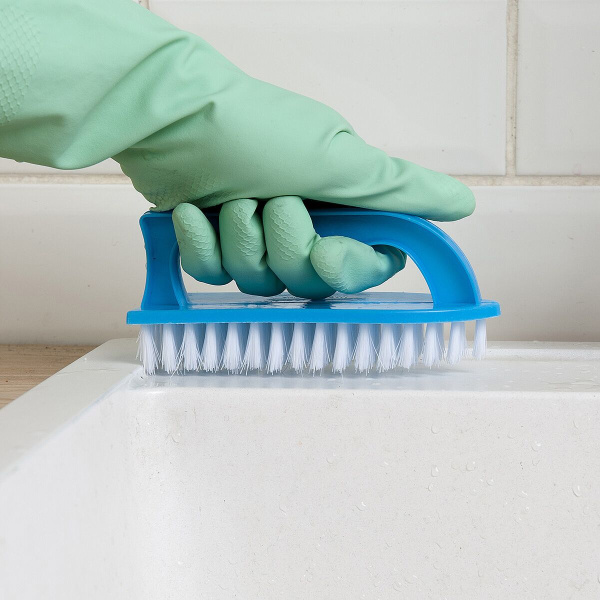 Щетка универсальная с анатомическими углублениями, 14*5,5*5,5 см