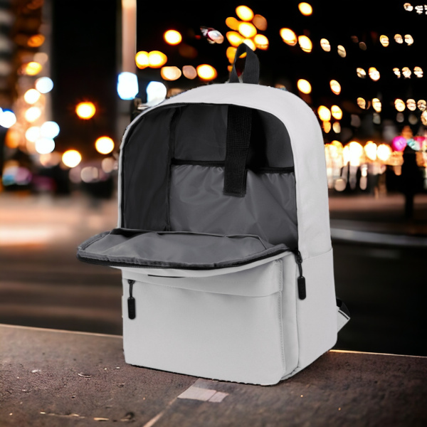 Рюкзак для ноутбука 15,6" City Extra Backpack, светло-серый / Из экологичной водоотталкивающей ткани, стойкой к загрязнениям и царапинам