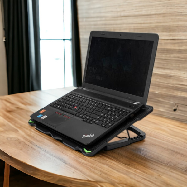 Охлаждающая подставка для ноутбука 17,3" CP1702 Greenice, 650 мА, 3,25 Вт, 4 вентилятора, 1200-2400 об/мин / Регулировка скорости вращения