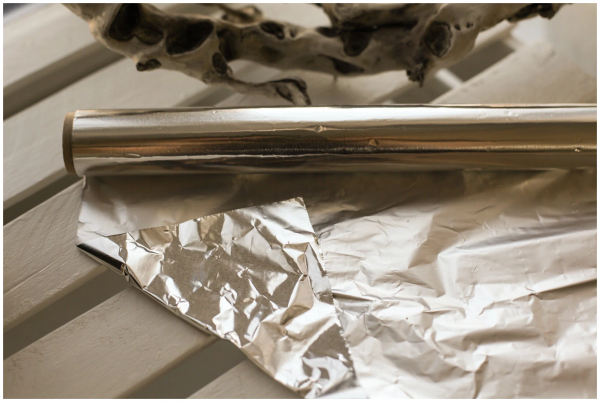 Фольга алюминиевая 0,3*10м, пищевая, для запекания Home Queen