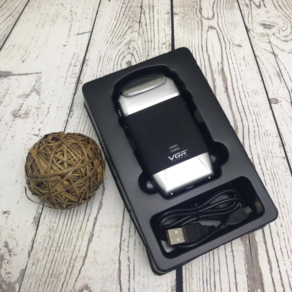 Портативная дорожная электробритва VGR®Voyager V-307 (дорожный шейвер)