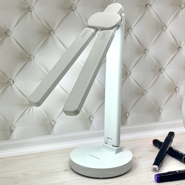 Настольная лампа c встроенной батареей Double