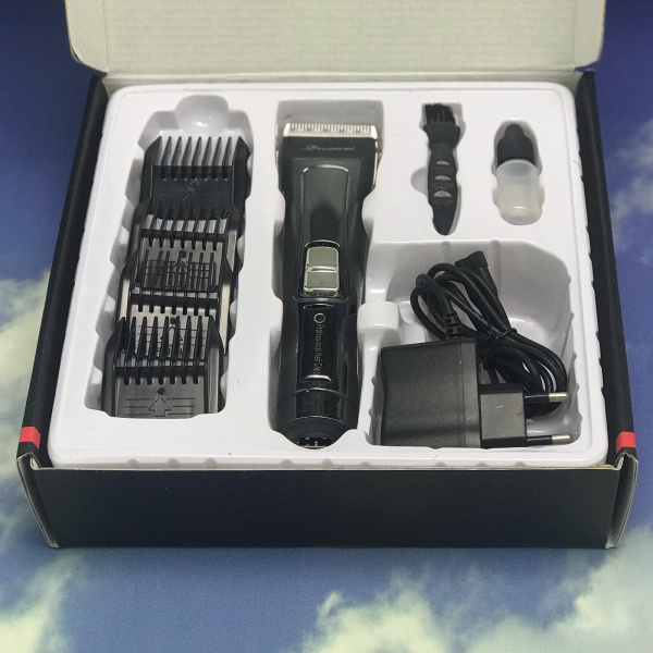 Мощная машинка для стрижки волос Gemei GM-6138 Рrofessional Hair Clipper 4 сменные насадки, 5V/2000mA