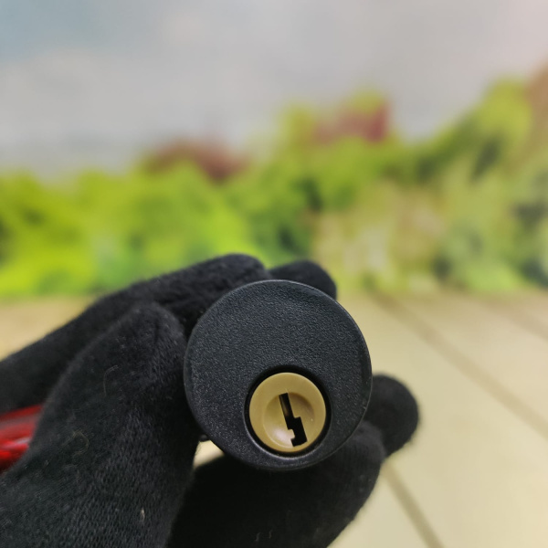 Замок велосипедный (универсальный), стальной трос (80х1см) +2 ключа Черный