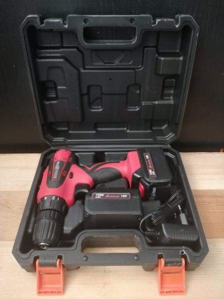 Аккумуляторная дрель-шуруповёрт BRADO DF357B (Li-ion, 18В, 2 акк., 1,5 А/ч, быстр. зарядка, кейс)