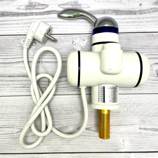 Кран-водонагреватель LuazON LHT-02, проточный, 3 кВт, 220 В, белый