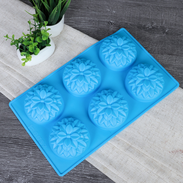 Форма для выпечки 6 ячеек силиконовая Цветы Хризантема 7х3,5 см / V-940 / уп 200/ 0,11/ 28,4*17*3,5