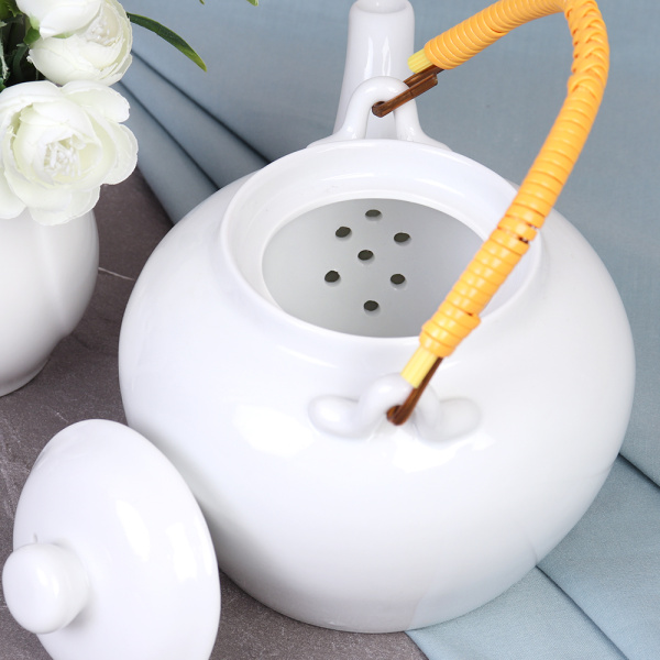 Чайник заварочный 850 мл / B-322 /уп 18/ с плетеной ручкой