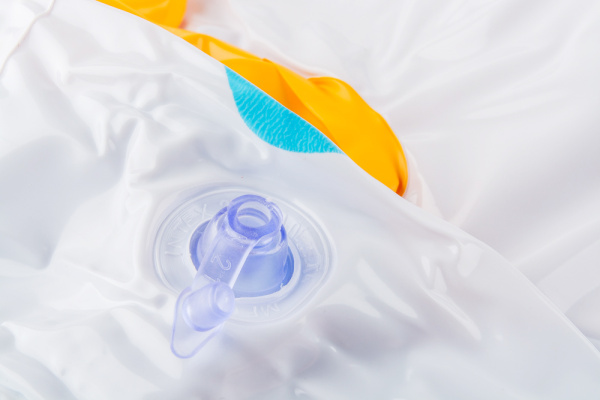 Надувной круг "Пингвин" 77х58см Intex