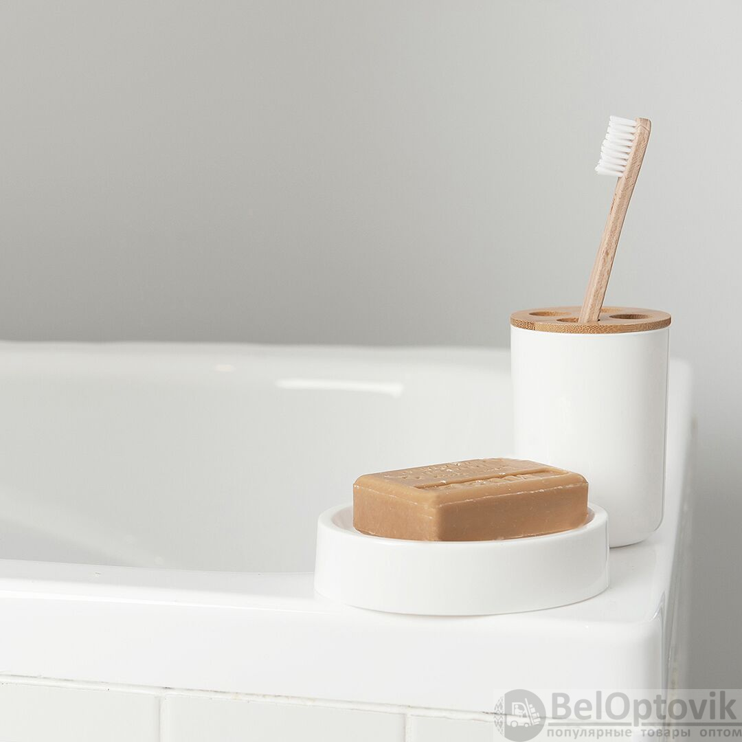Стакан для зубных щеток пластиковый с бамбуковой крышкой "Fresh"