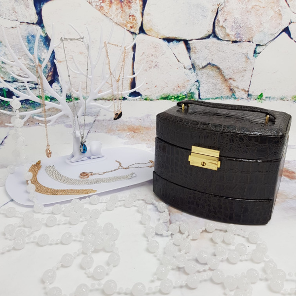 Шкатулка-автомат для украшений под кожу питона BL-5117 бордовая