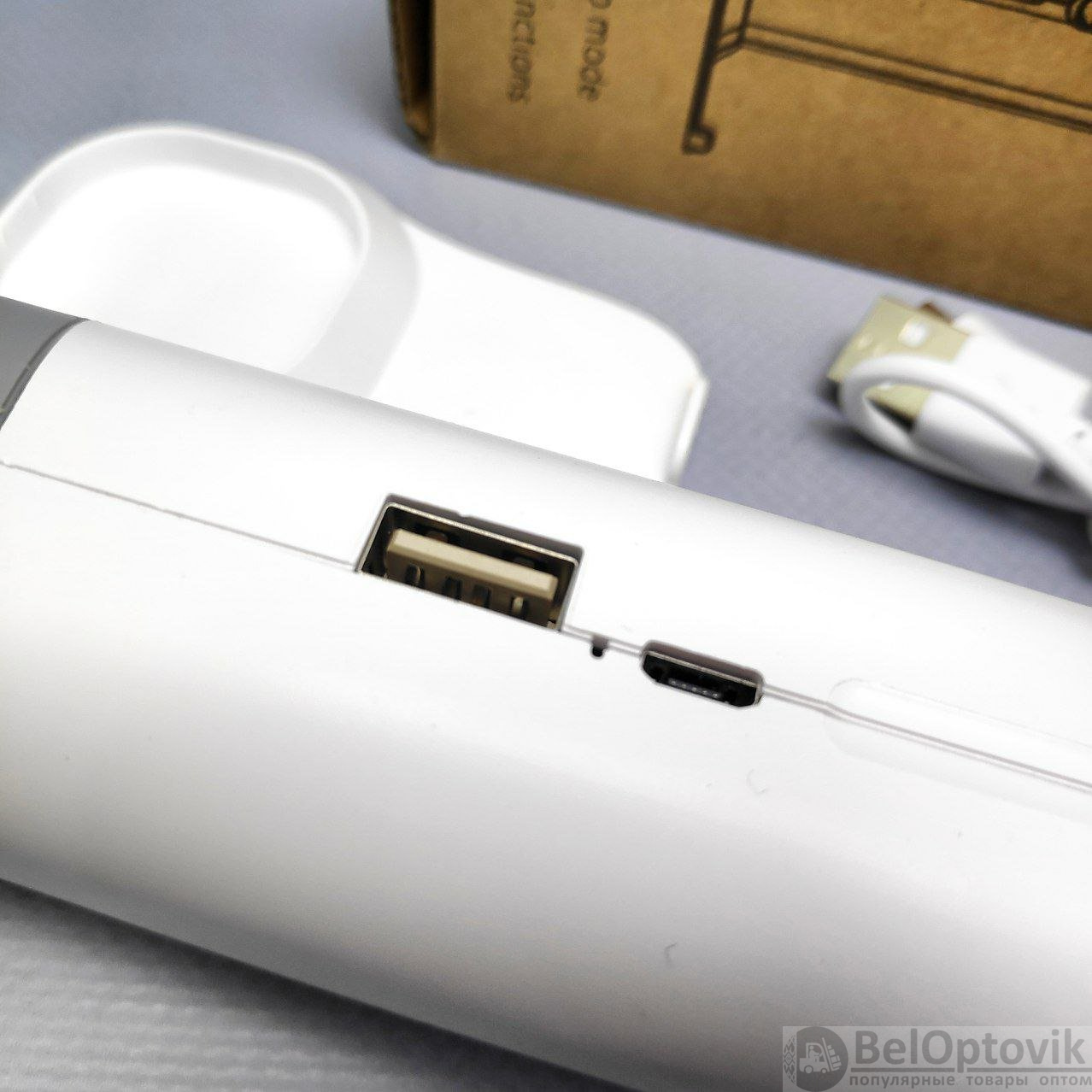 Универсальная портативная лампа Roссi  модель D16 (лампа, фонарик, powerbank 2600 mAh, 3 режима свеч